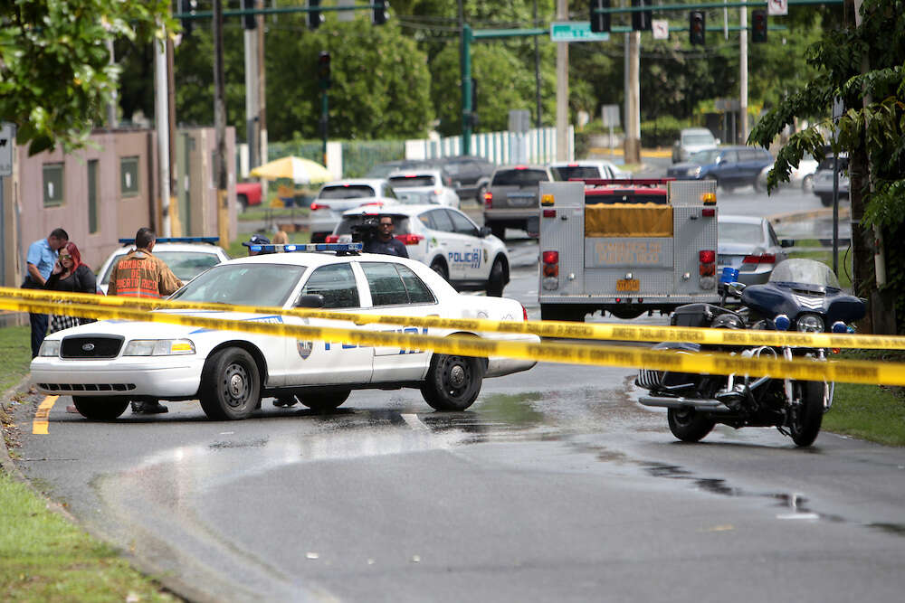 Joven de 18 años termina con fractura tras accidentarse contra poste