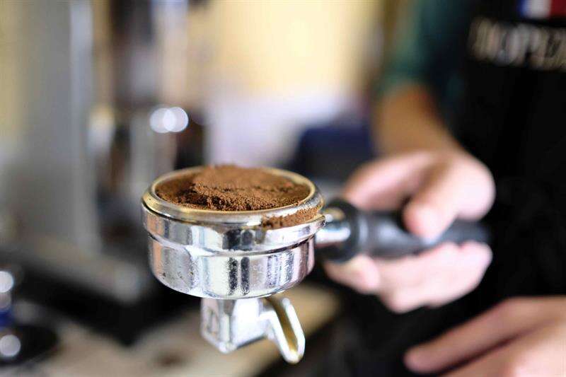 Demandan a Agricultura por sacar ilegalmente de las góndolas café puertorriqueño