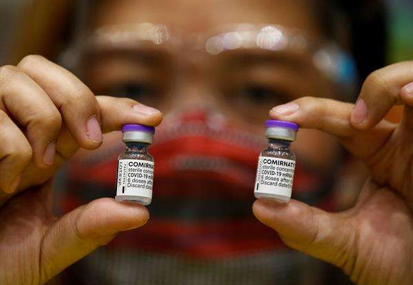 Pfizer trabaja una dosis de refuerzo contra la variante delta