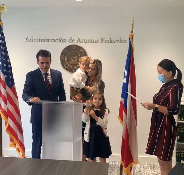 Ricardo Rosselló juramenta como cabildero por la estadidad rodeado de controversia
