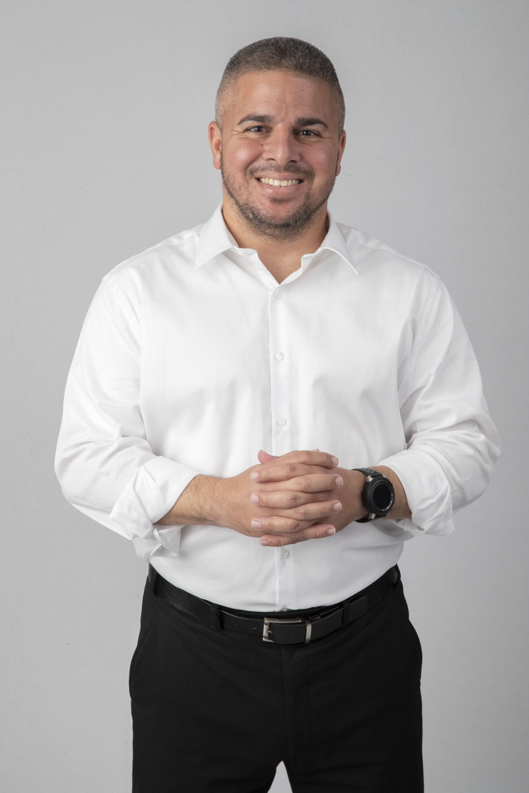 Kefrén Velázquez extiende su contrato con Wapa Televisión