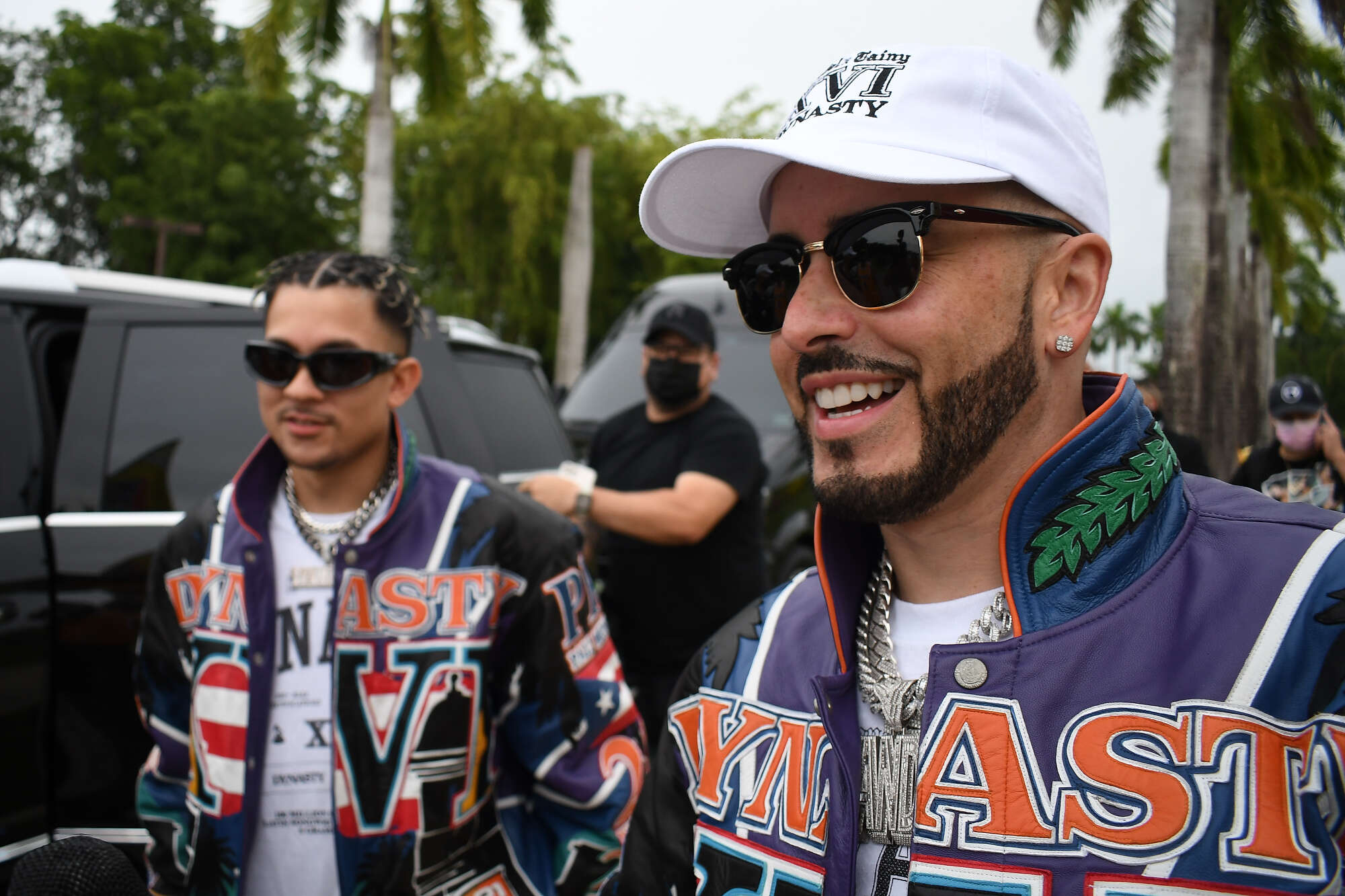 Yandel y Tainy anuncian nueva colaboración musical