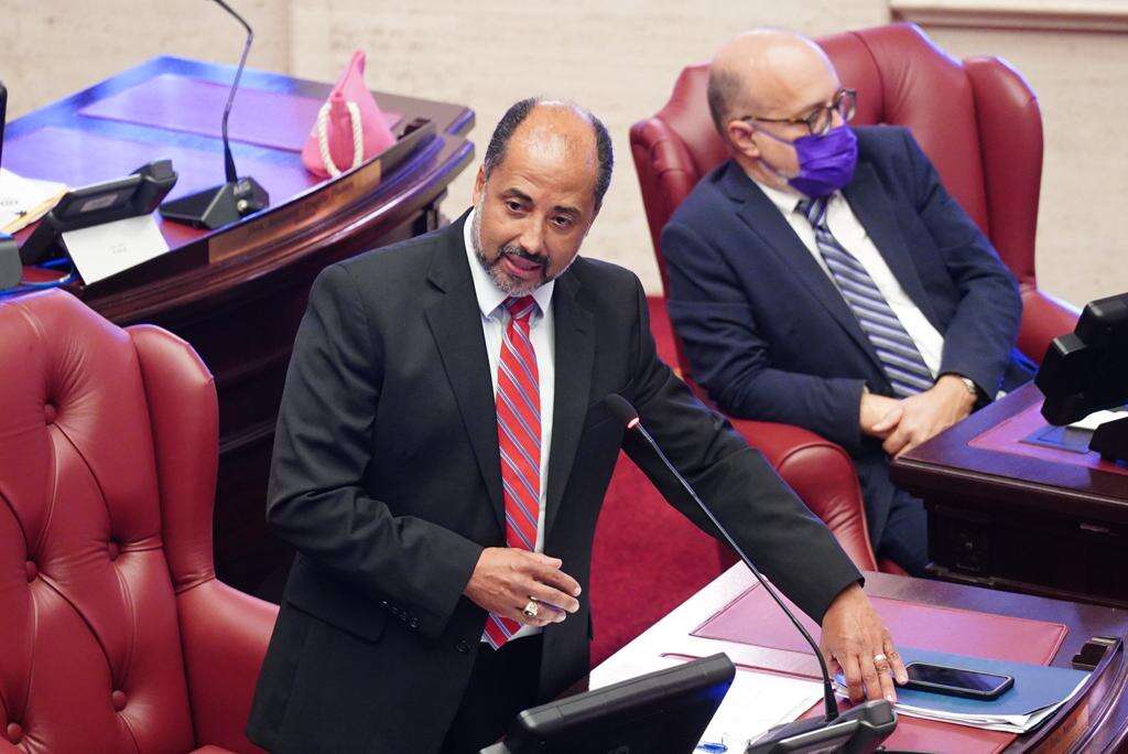 Senado avala medida que aumenta salario base de oficiales correccionales