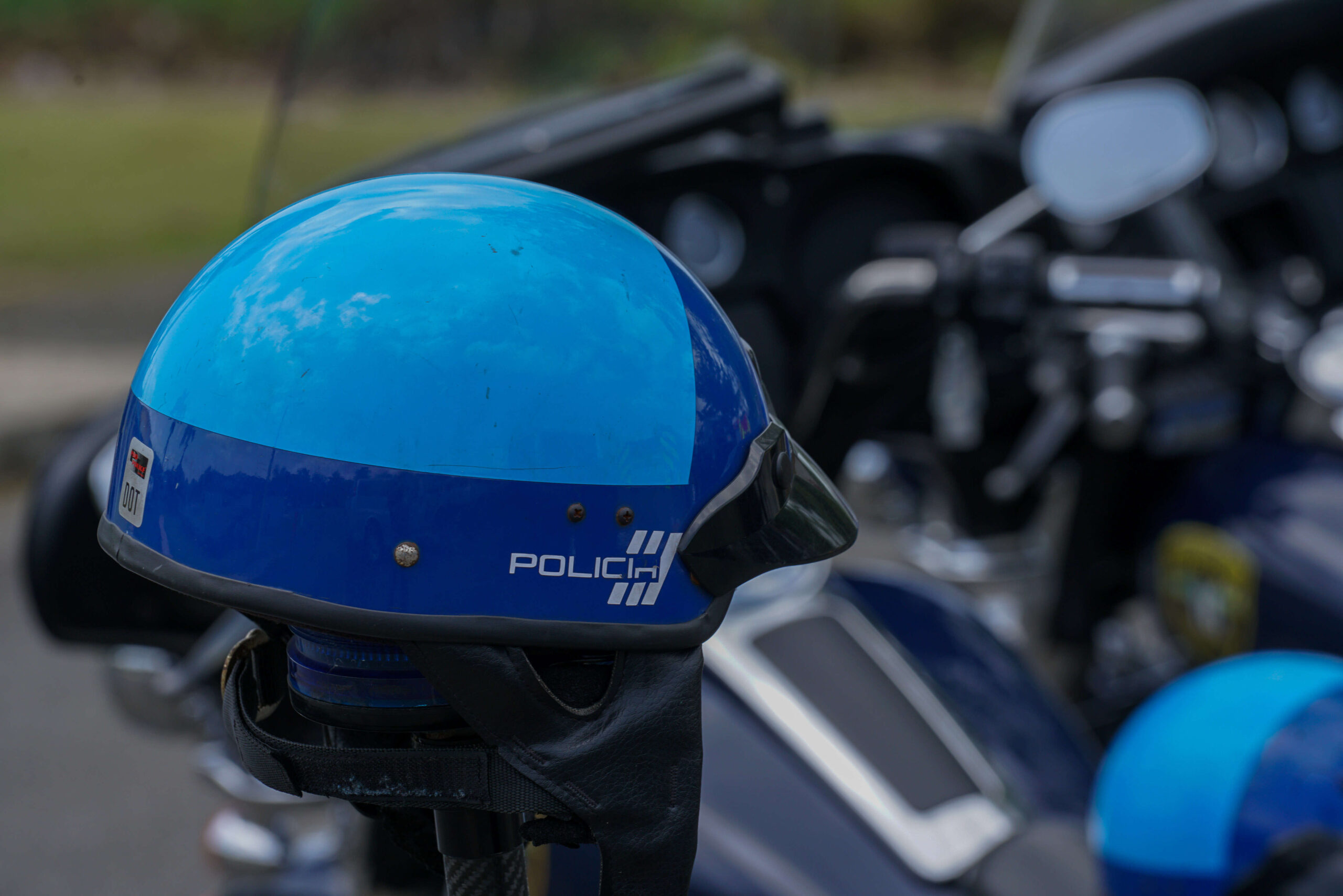 Policía despedirá a 625 agentes por abandono de labores