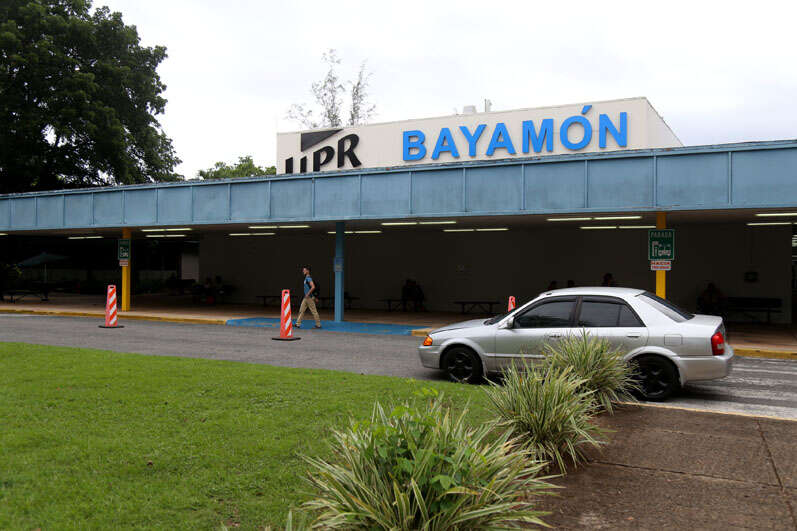 UPR Bayamón decreta paro indefinido y rector teme por acreditaciones