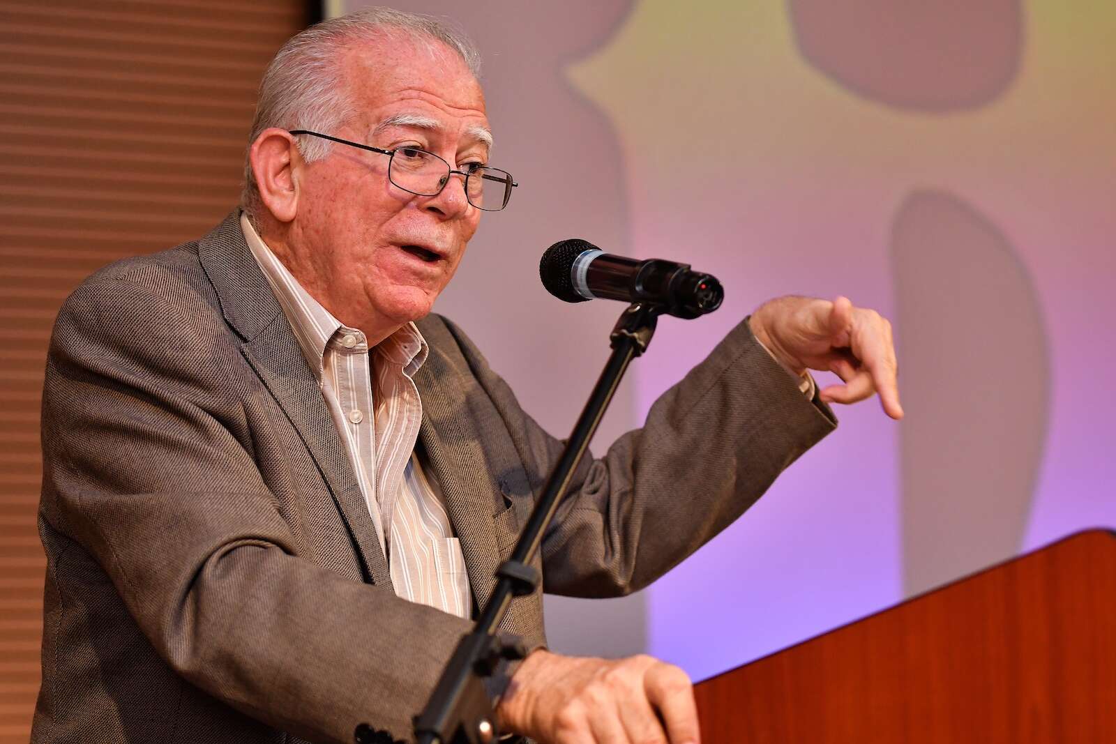 El desarrollo económico de PR depende de gente normal con responsabilidad e integridad