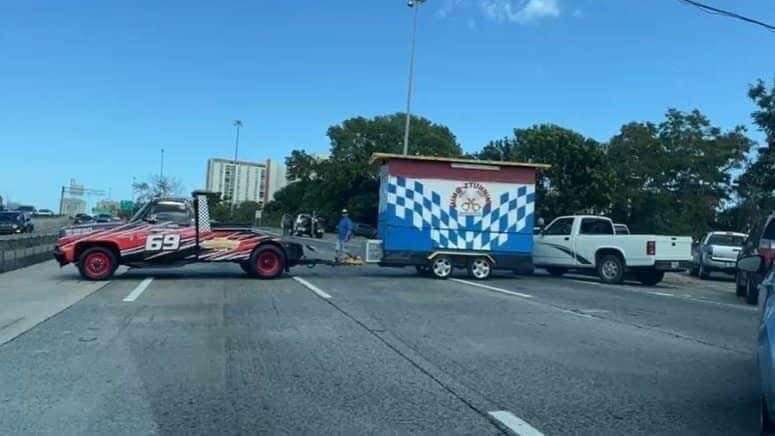 Remueven carretón que bloqueaba el Expreso Las Américas