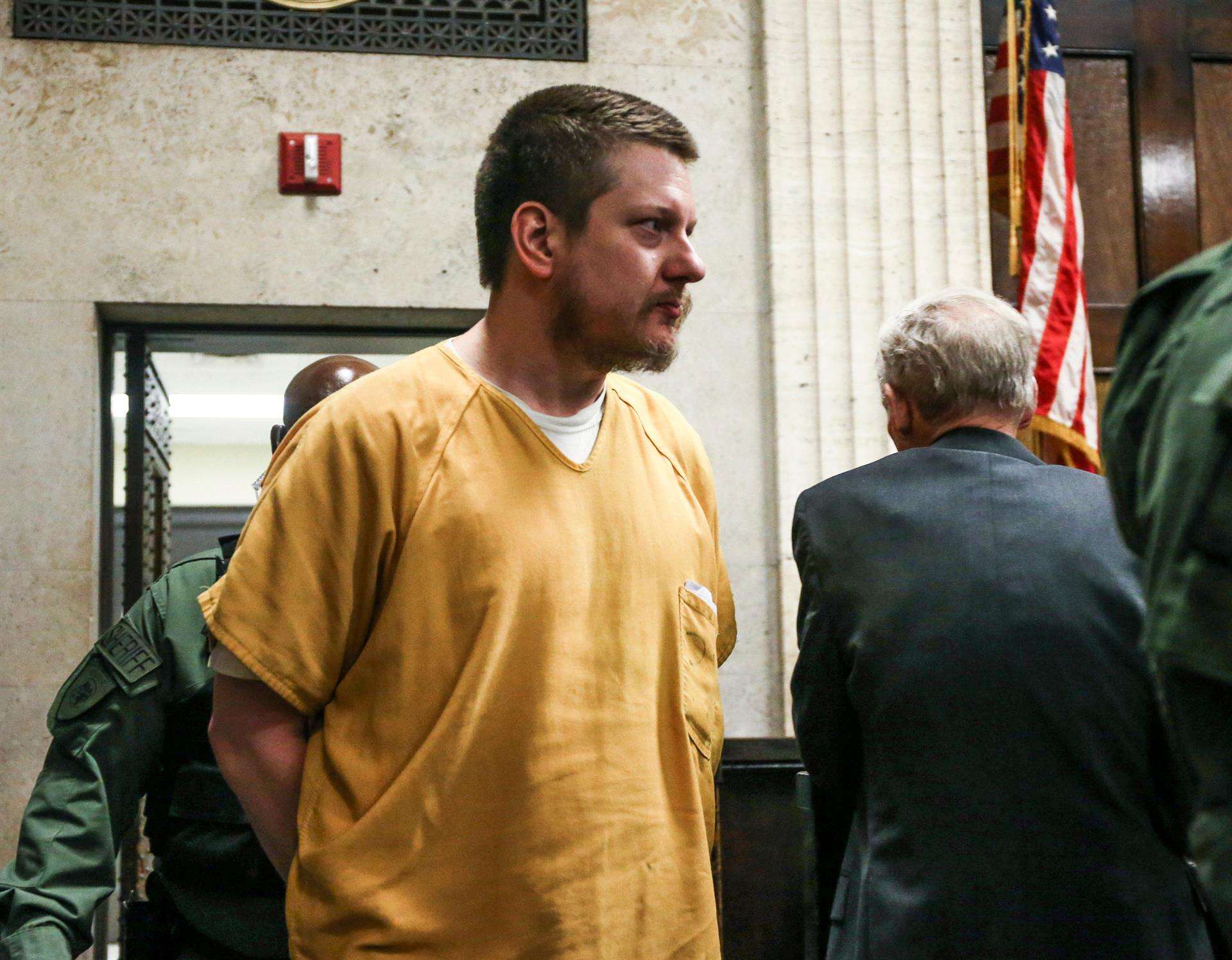 Expolicía que mató a un joven afroamericano será liberado anticipadamente