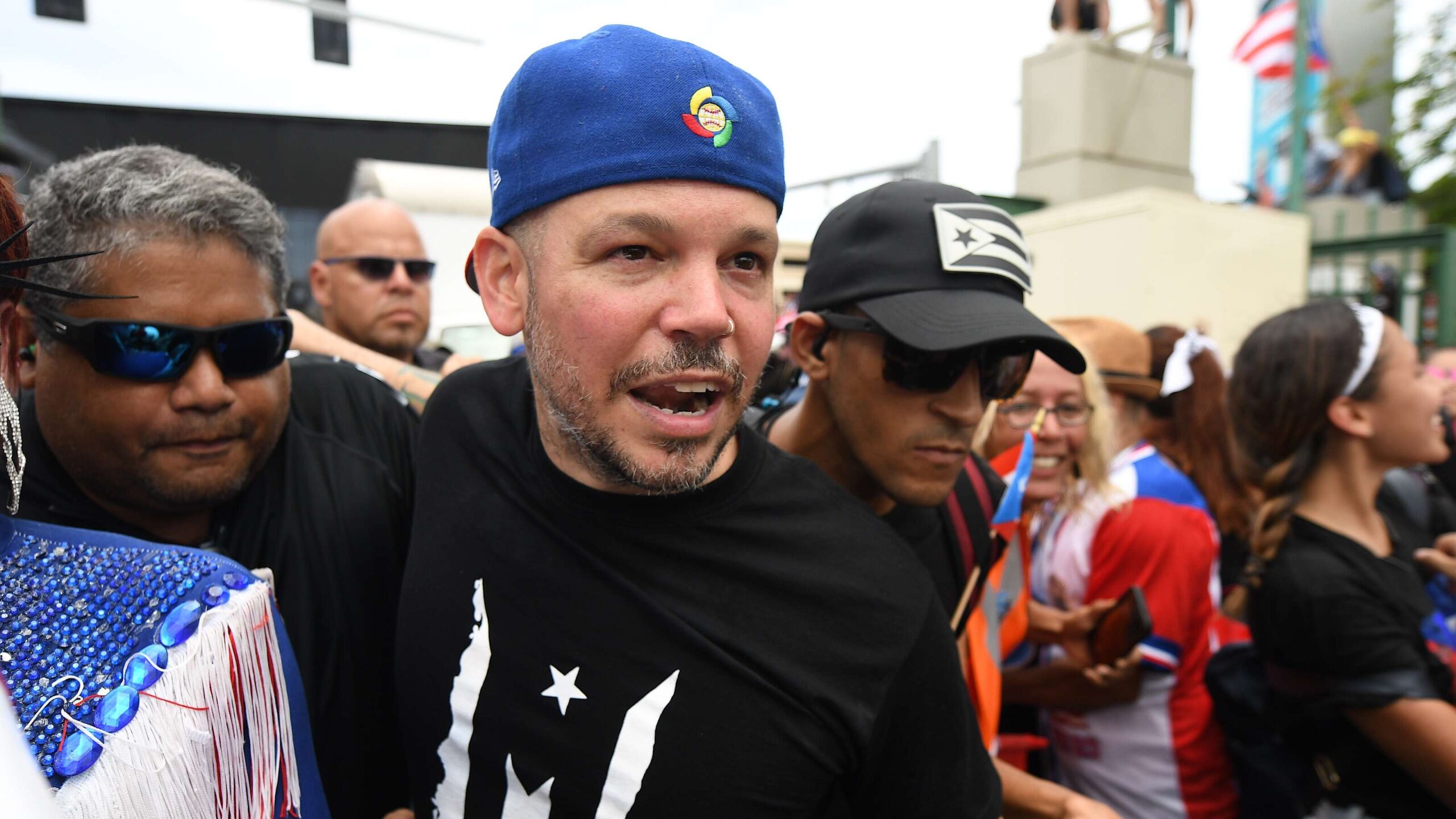 Residente niega que vaya a cantar en Honduras