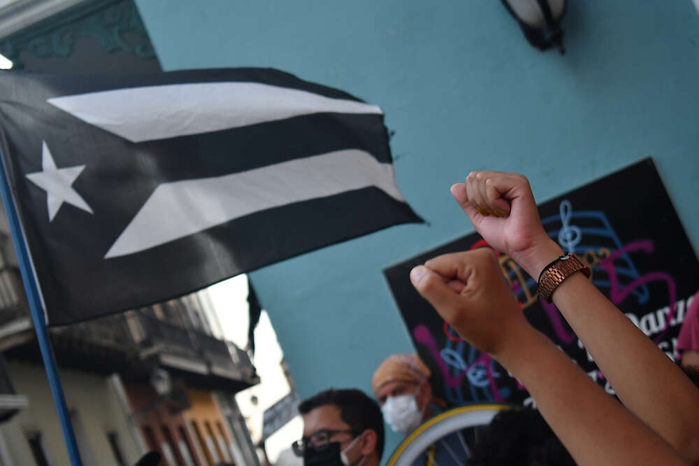 Manifestación en rechazo a rescate económico para planta AES