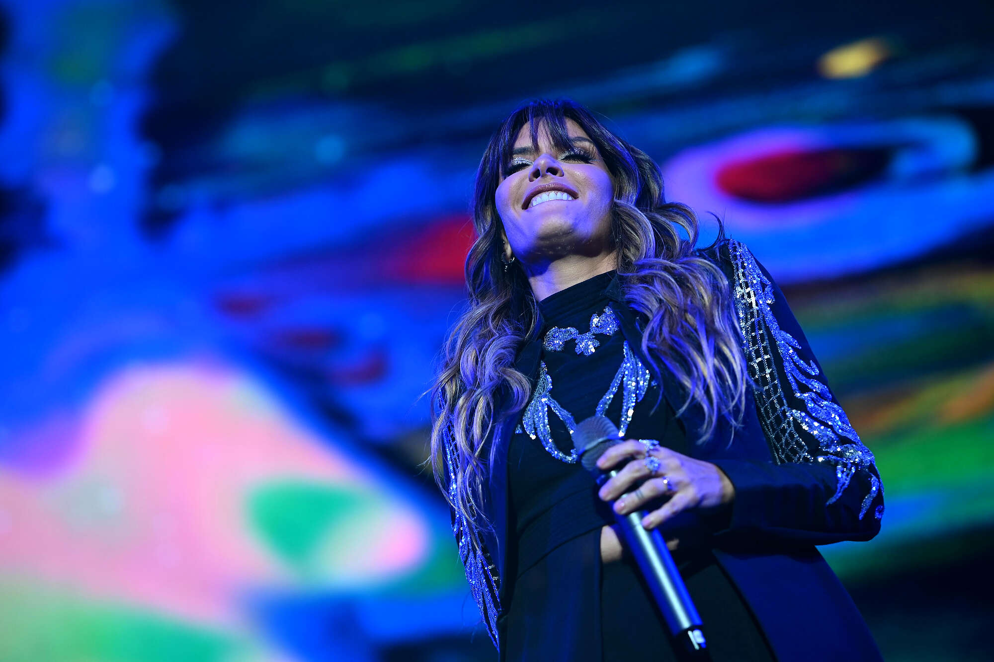 Radiante Kany García en su abarrotado concierto