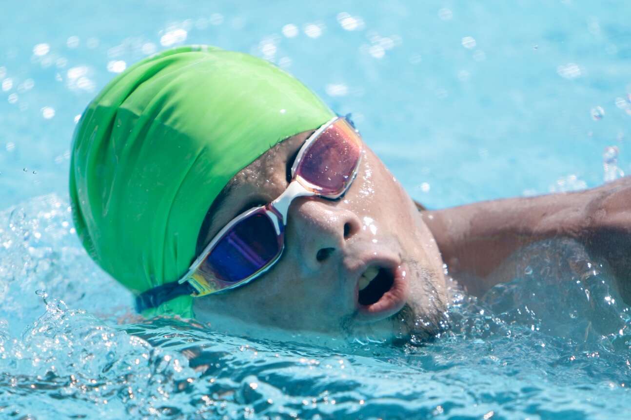 Atleta con síndrome Down nadó cuatro horas seguidas durante Brazadas por la Inclusión
