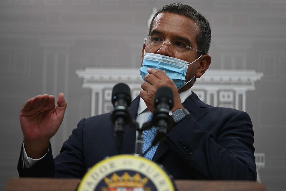 Pierluisi: »Es prácticamente imposible tener a todo el mundo con las mascarillas»