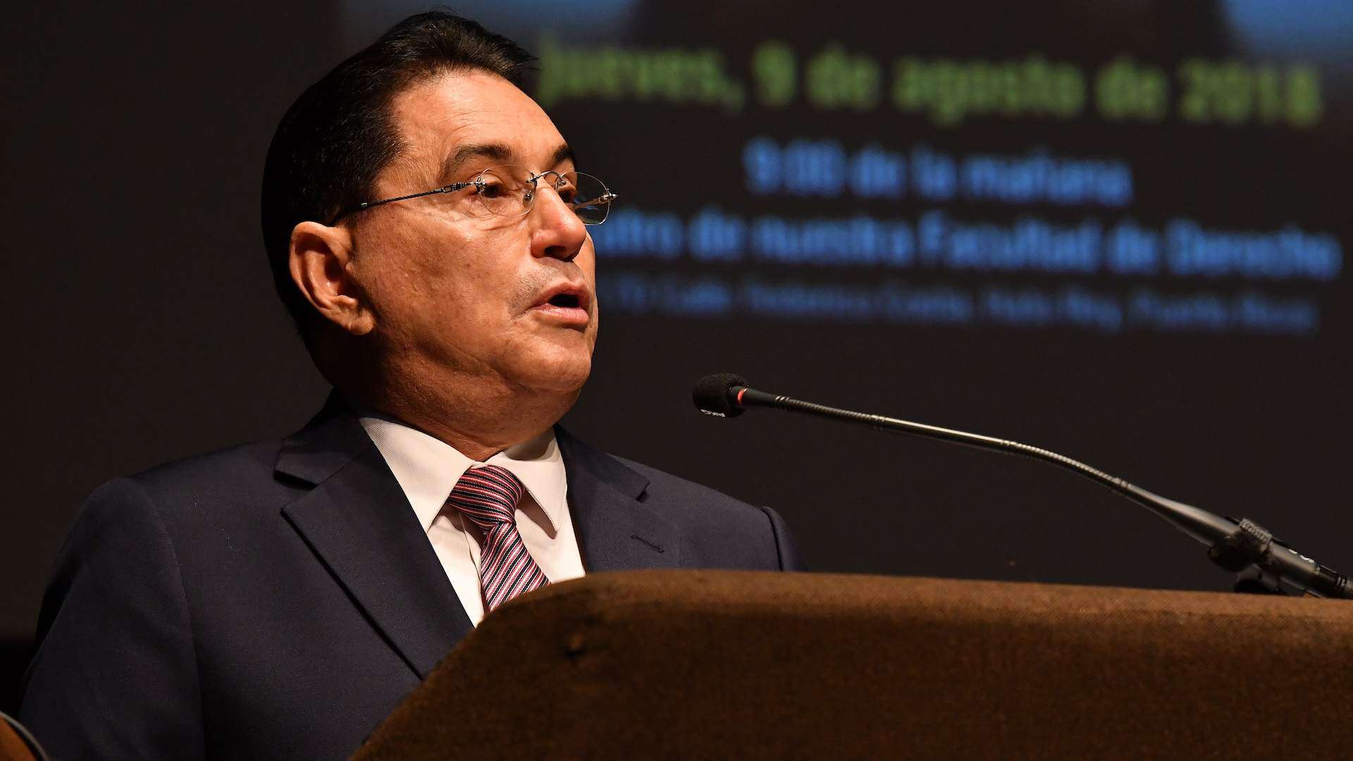 Ferrer a Fernós: Si quiere aspirar a la gobernación, primero explique su salida de la Inter