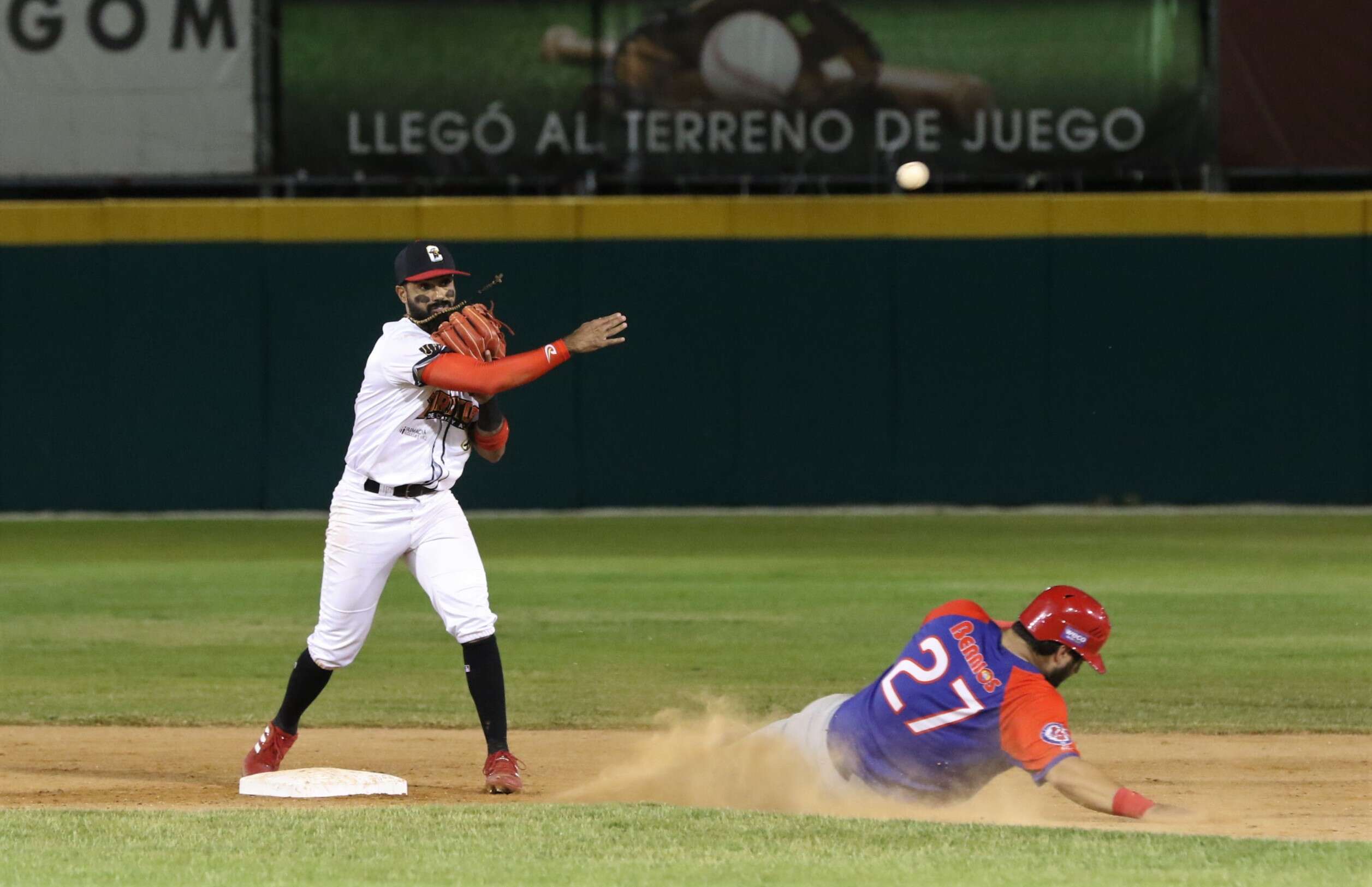 Libertadores, Toritos y Mets pican al frente en finales de sección