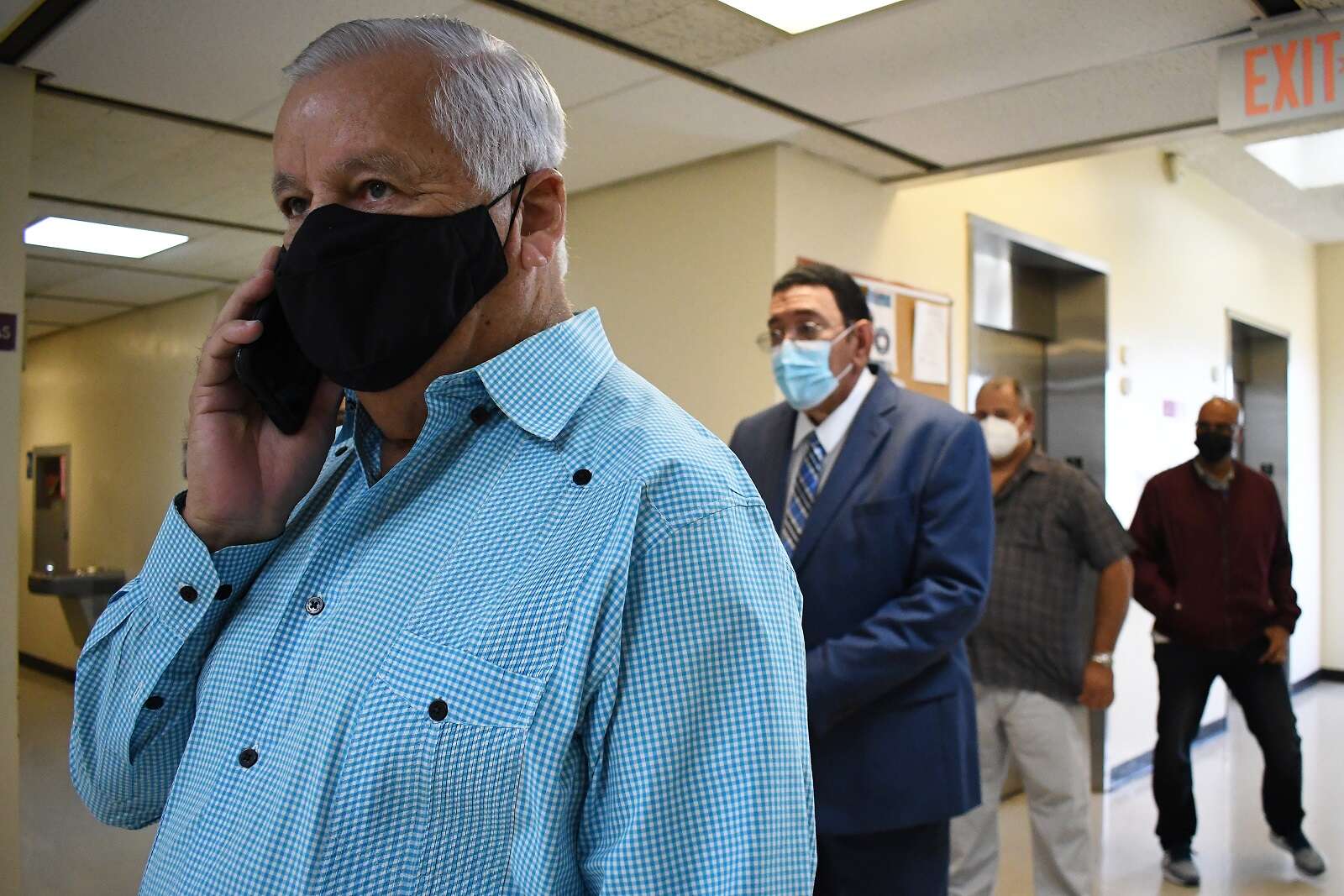 Sacan a exalcalde O’Neill de juicio federal por hostigamiento sexual