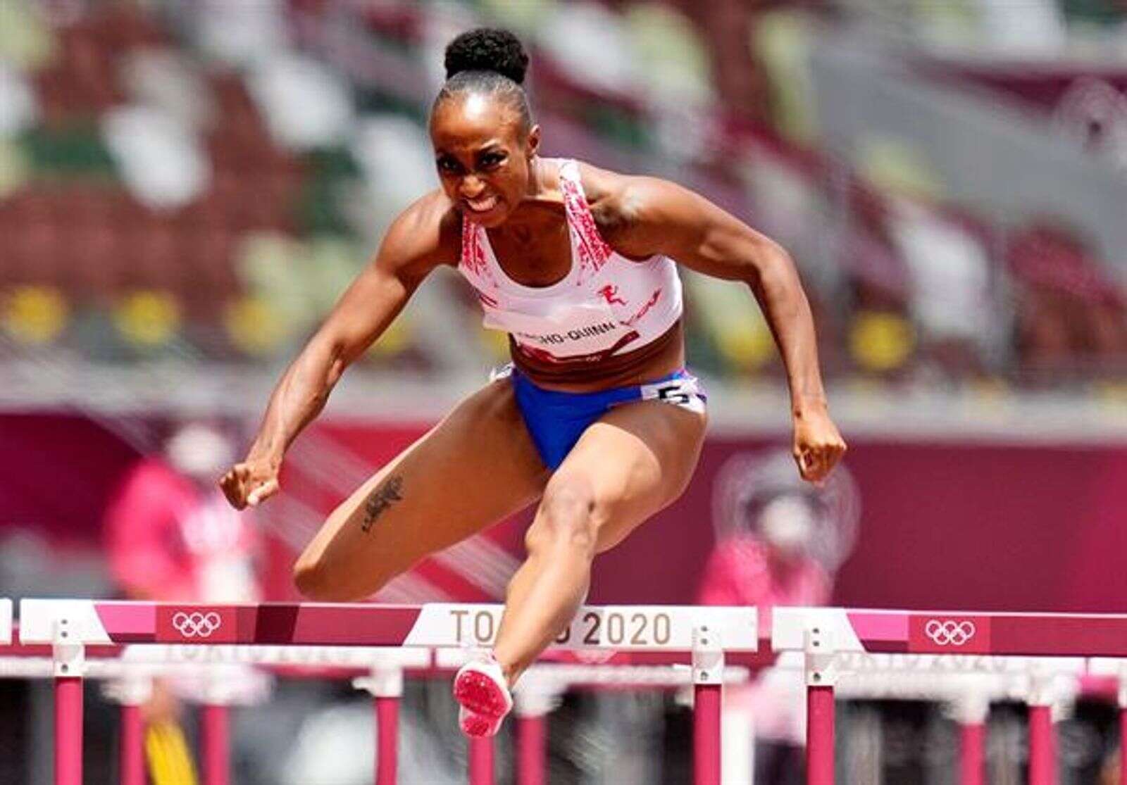 Jasmine Camacho-Quinn llega segunda en el Campeonato Internacional de Atletismo
