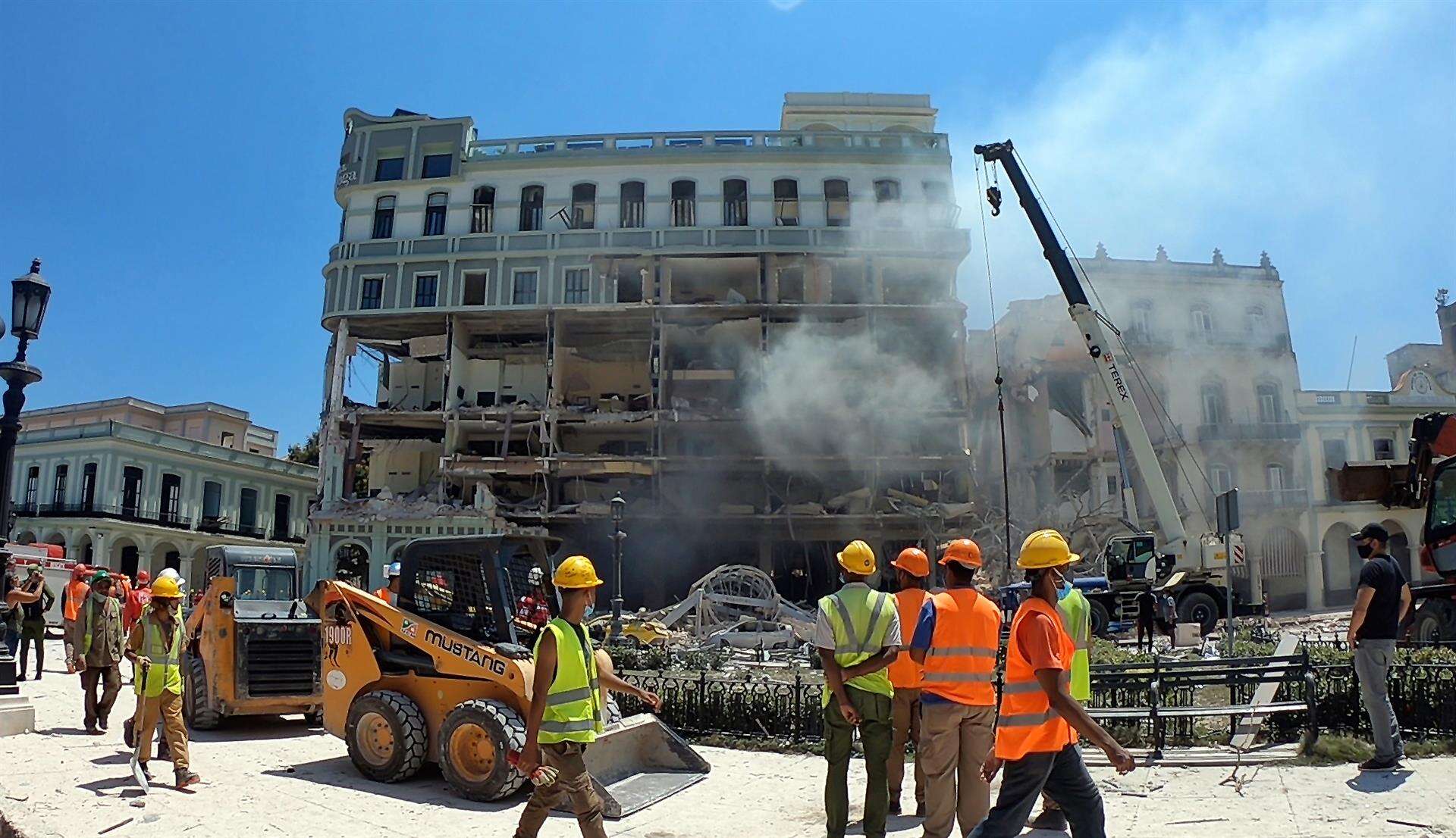 Al menos 22 muertos en la explosión de un hotel de lujo en La Habana ...
