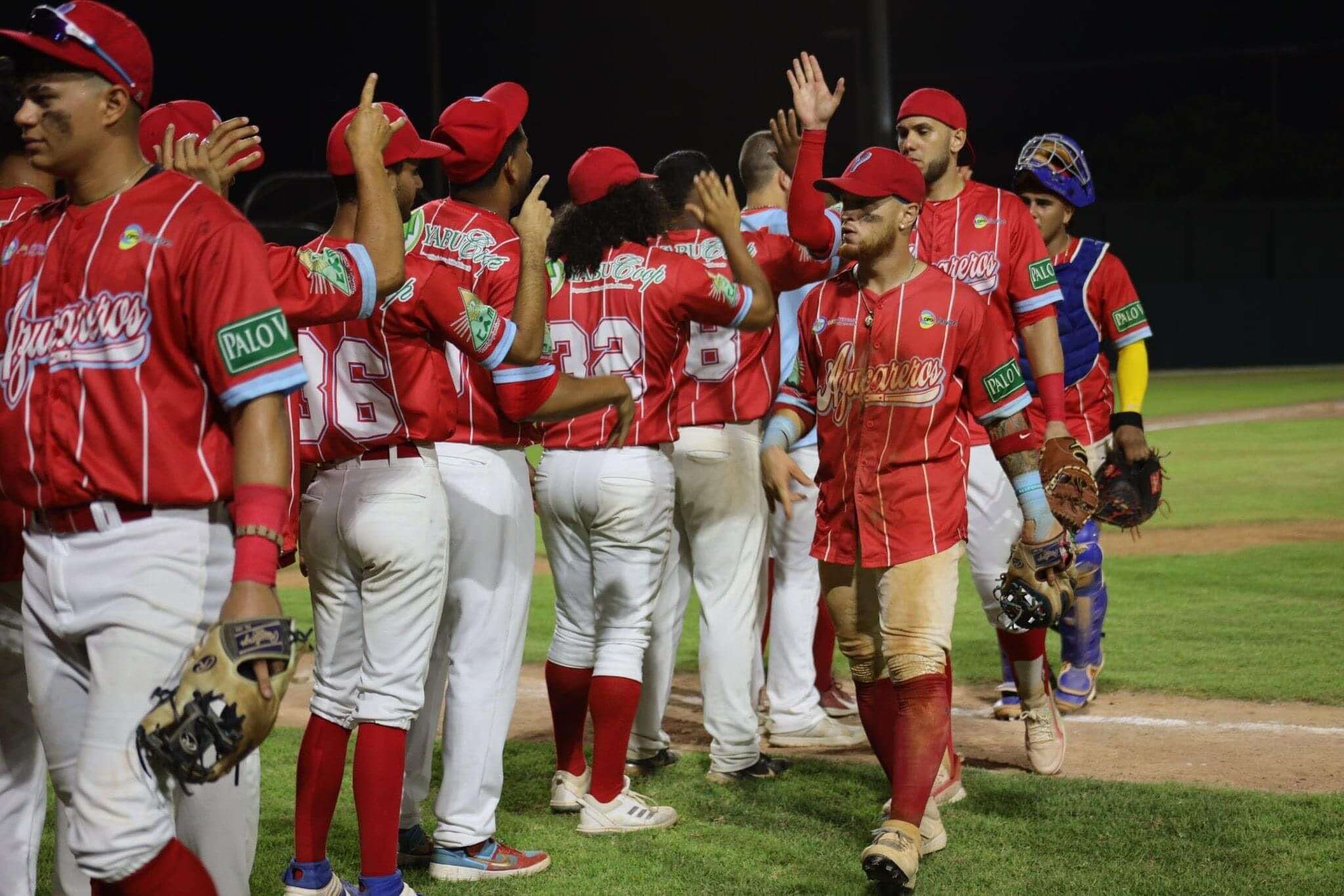 Acción de las finales seccionales en la pelota Doble A