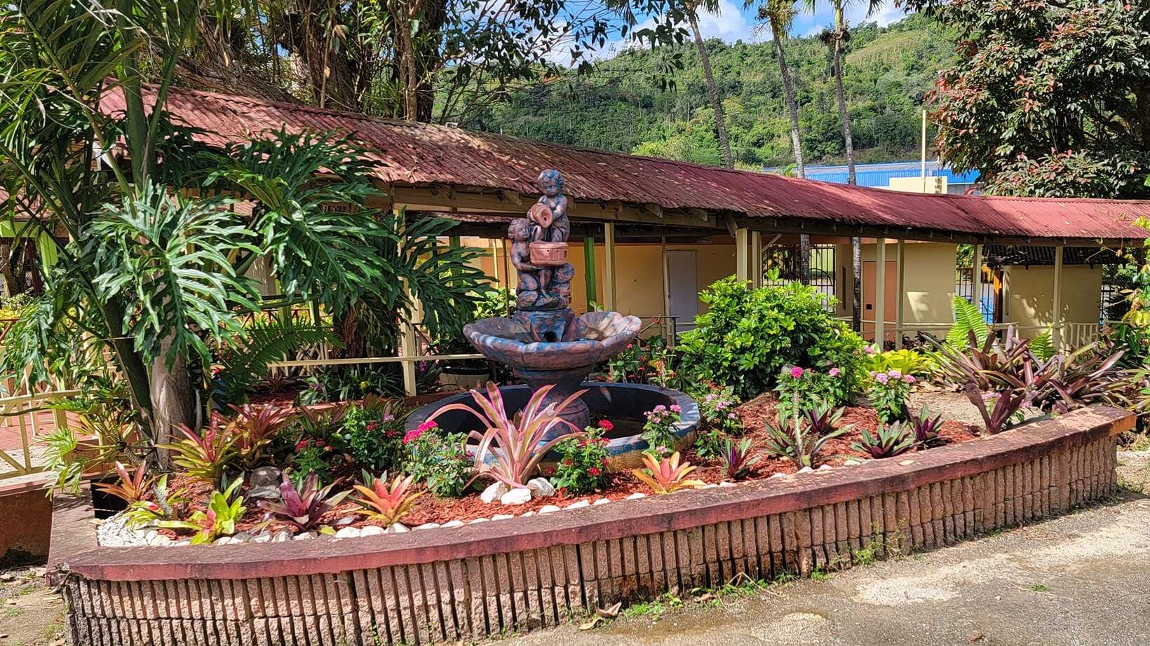 Festival de las Flores y teatro variado entre las alternativas para este wikén