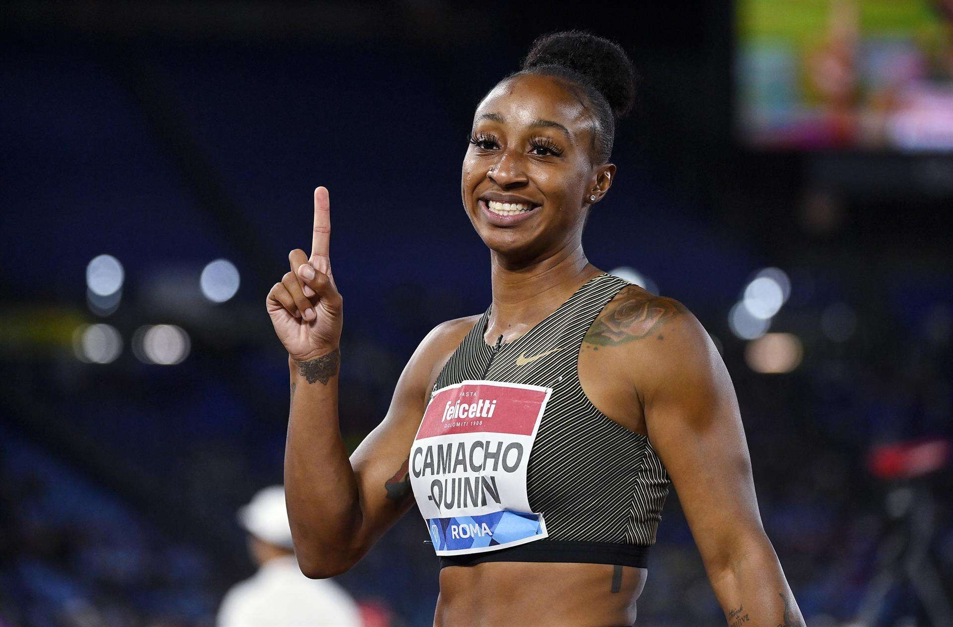 Jasmine Camacho-Quinn mejora su tiempo de la temporada