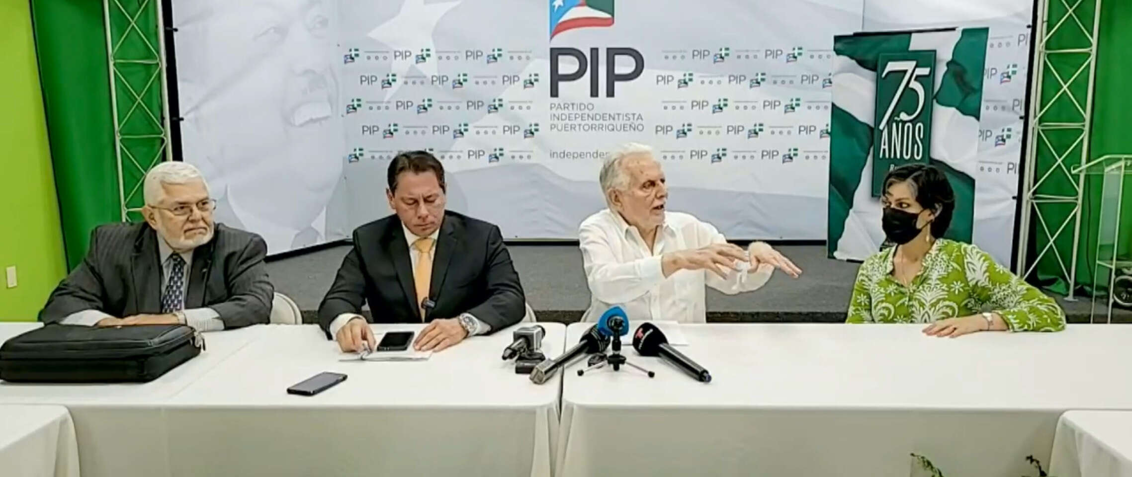 Liderato del PIP se reúne con congresistas sobre borrador de proyecto de estatus