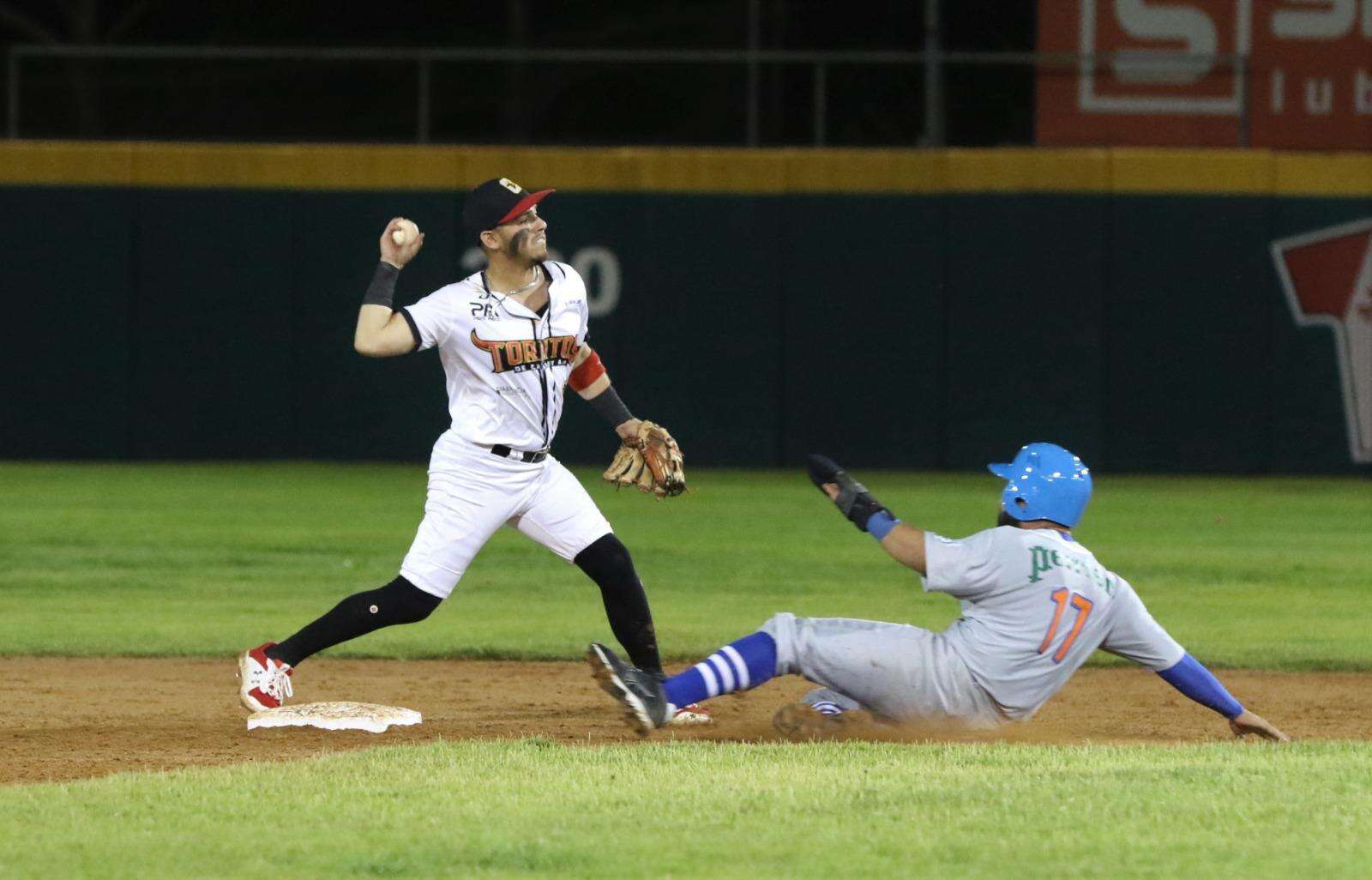 Cayey pone un pie en la semifinal de la Doble A