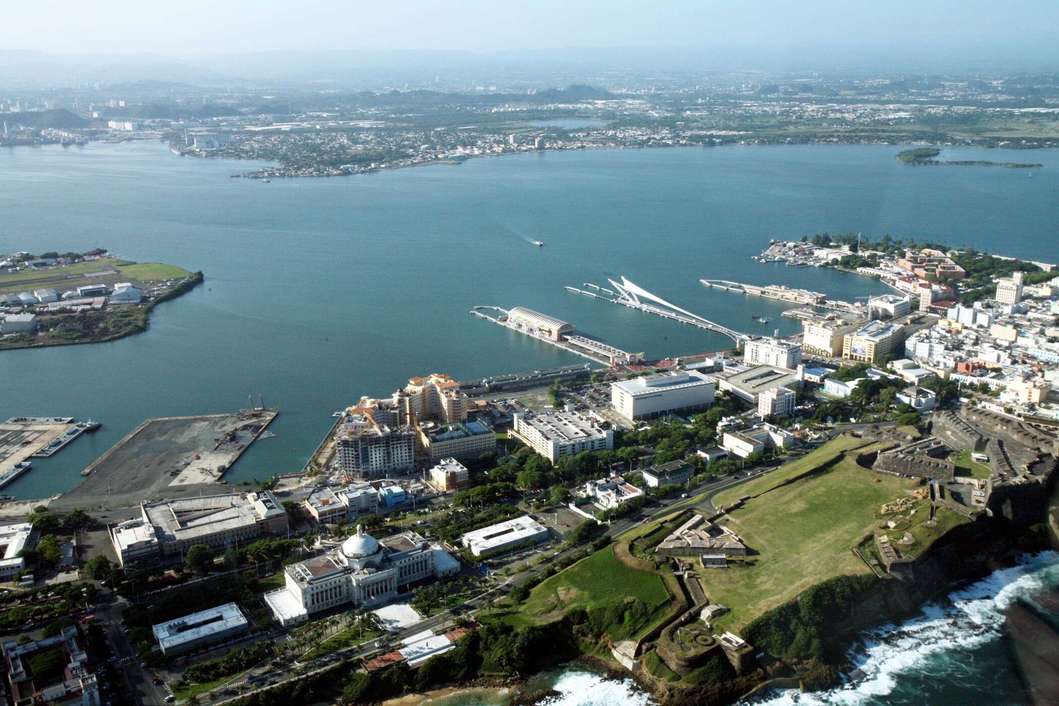 Puertos recibe tres propuestas para desarrollo de marina de mega yates