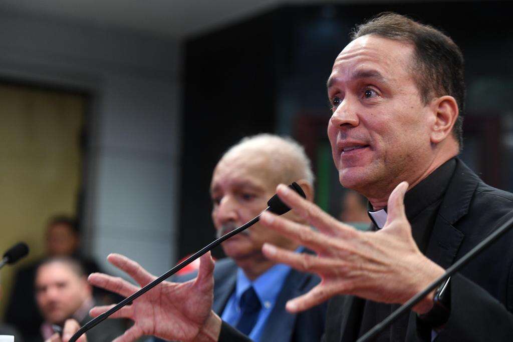 Panel “pro vida” pide referéndum para proteger al «bebé por nacer»