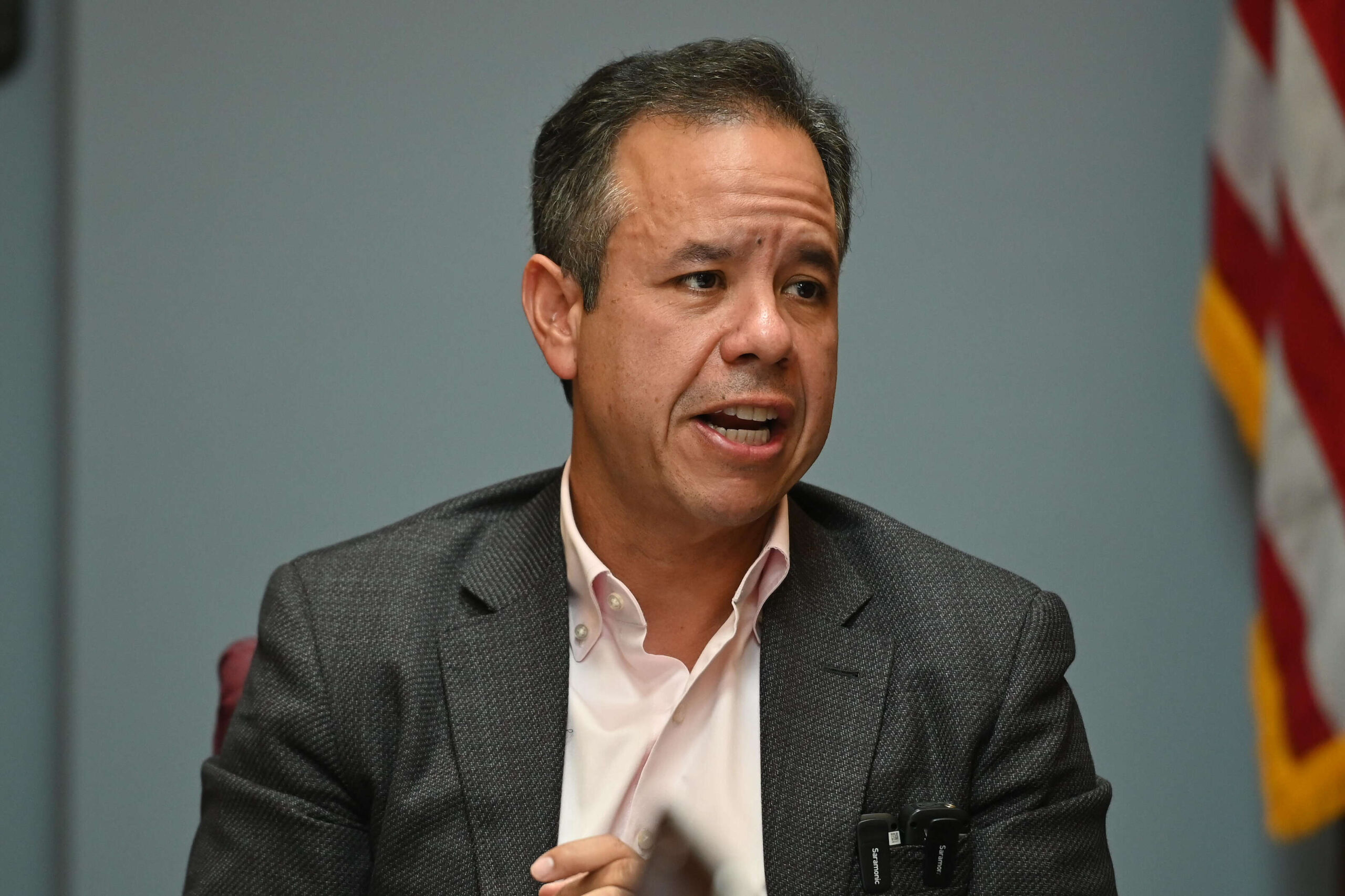 Miguel Romero asegura que nueva área de estacionamiento solo afectará zona «hecha ruinas»