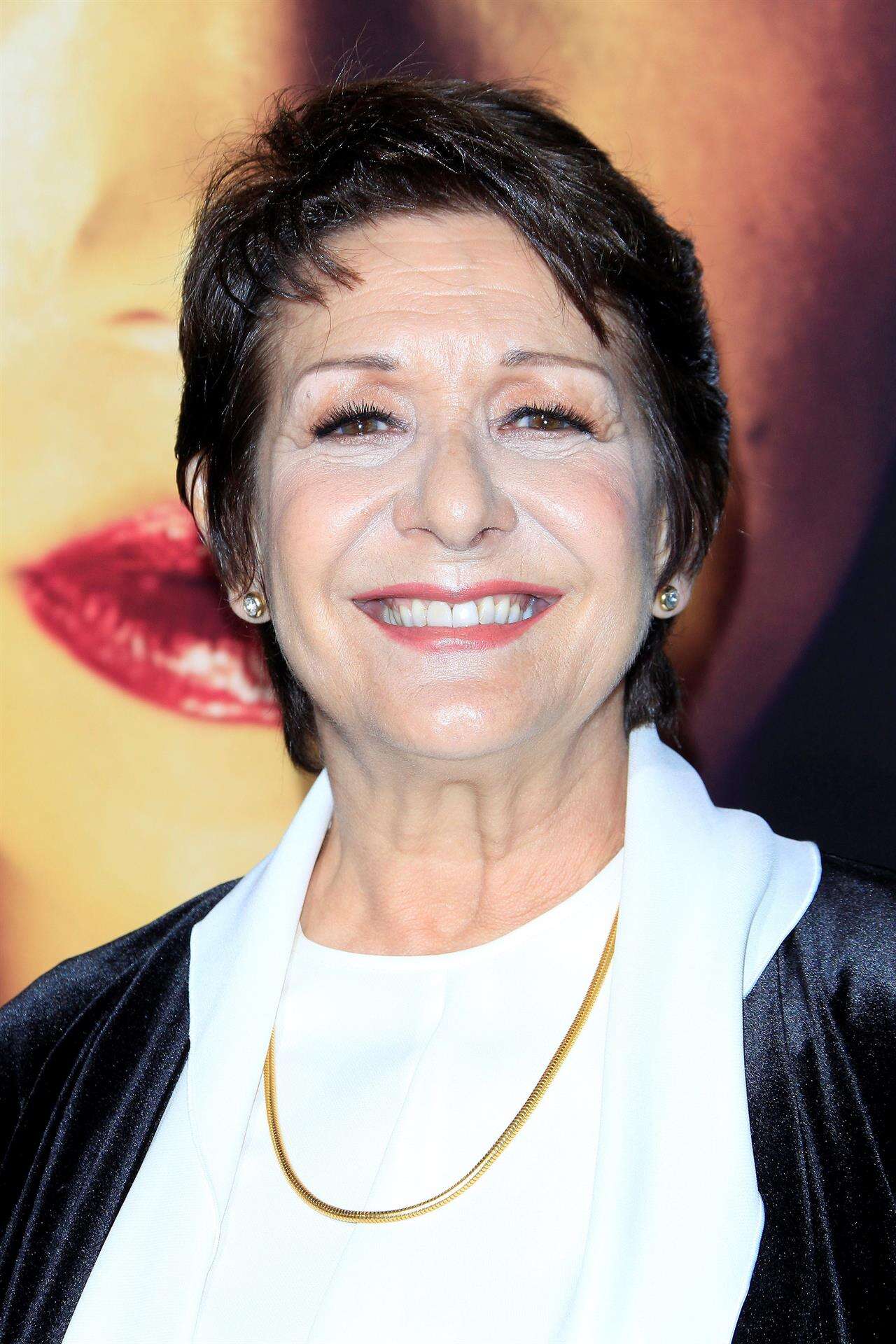 La actriz puertorriqueña Ivonne Coll estrena a sus 75 años un filme y espectáculo