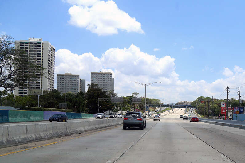 Cerrarán marginales del Expreso Martínez Nadal por trabajos de asfalto