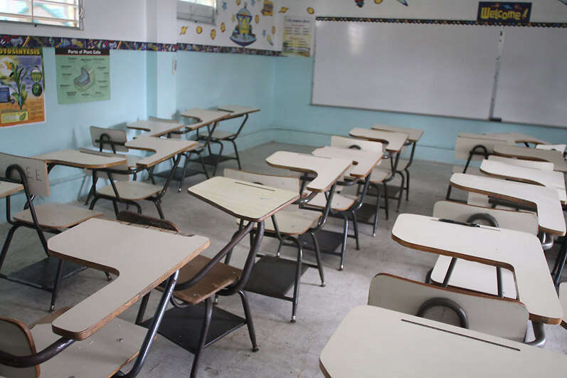 Gobernador adelanta que el lunes no será un día normal de clases