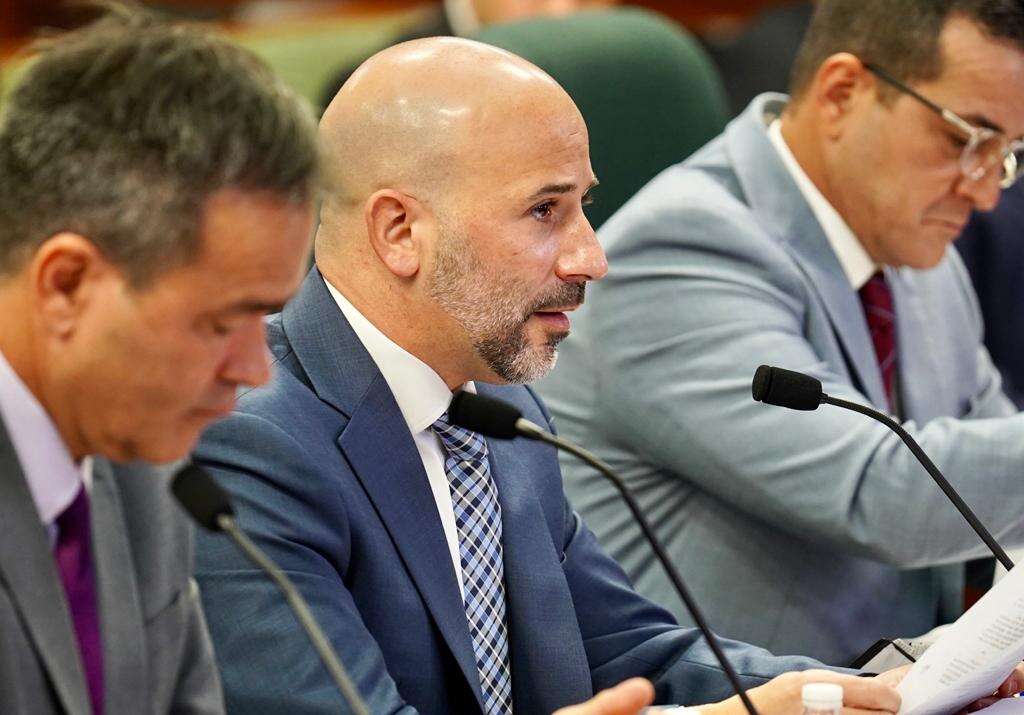 Desnudan graves fallas de agencias en fiscalización de LUMA