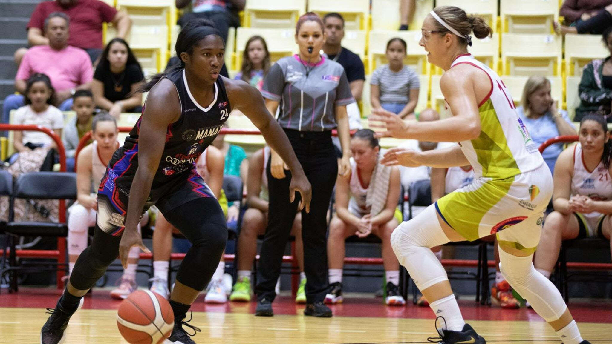 Harper y Elonu lideran triunfo de Atenienses ante Montañeras