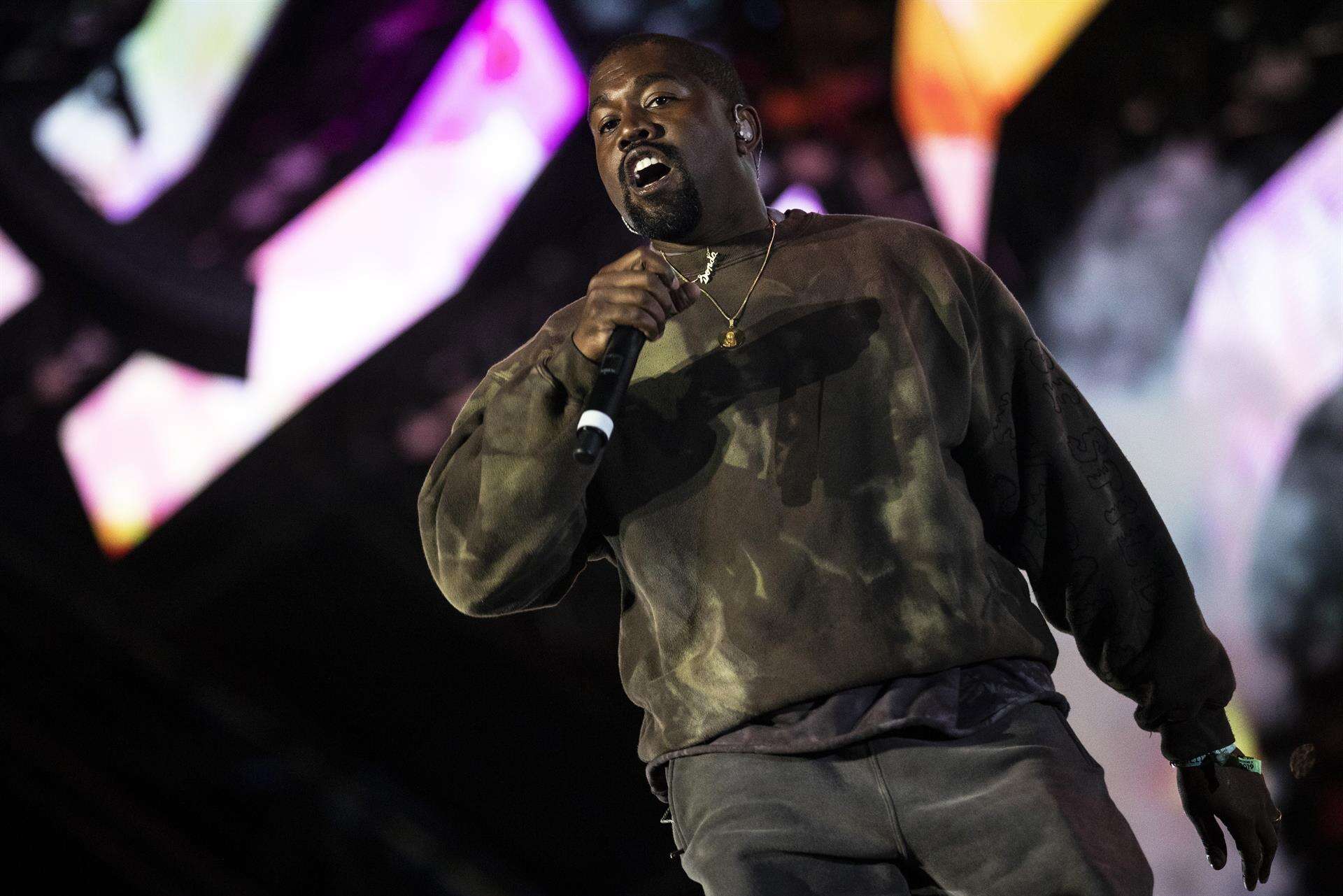 Kanye West pierde a su agencia de representación tras comentarios antisemitas
