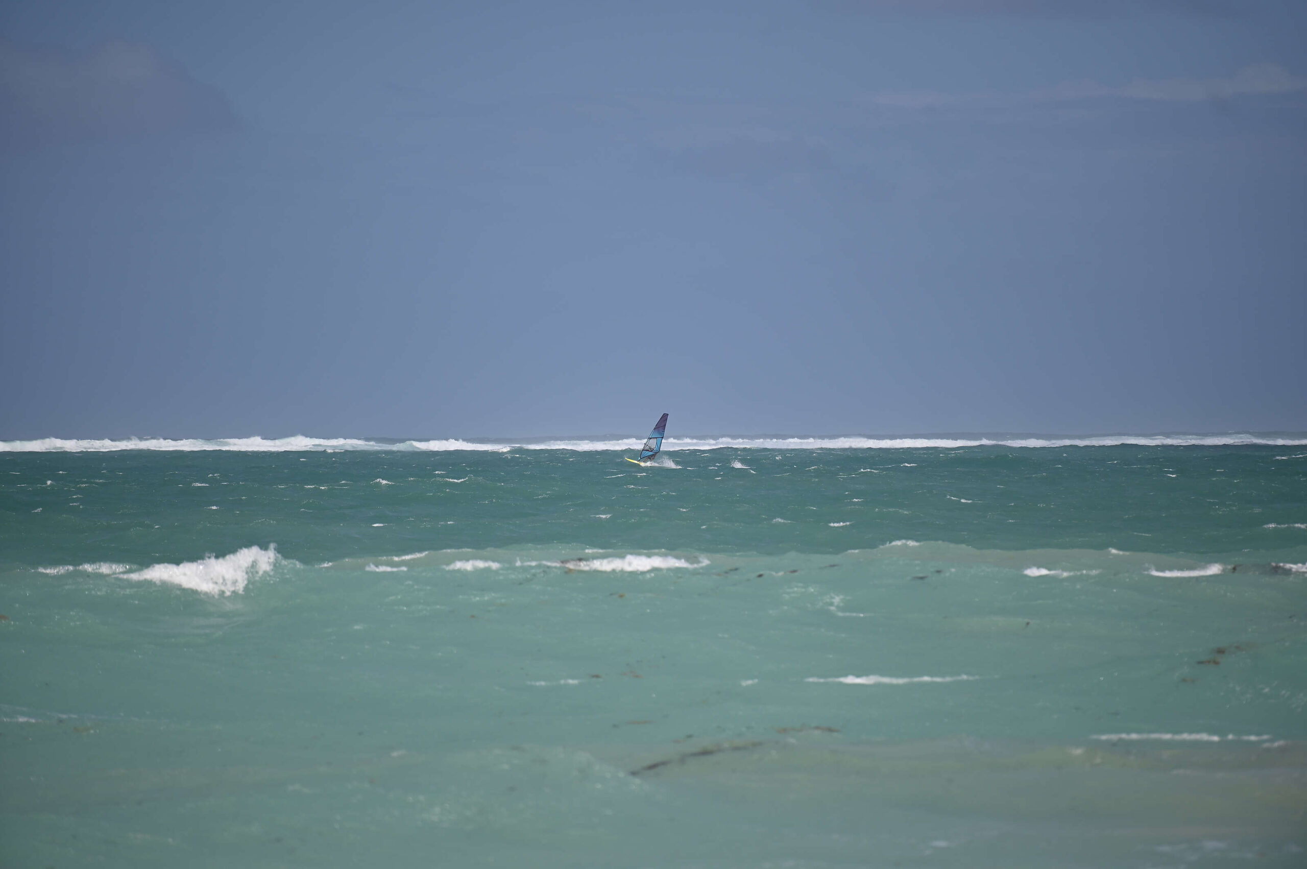 Encuentran hombre ahogado en playa de Dorado
