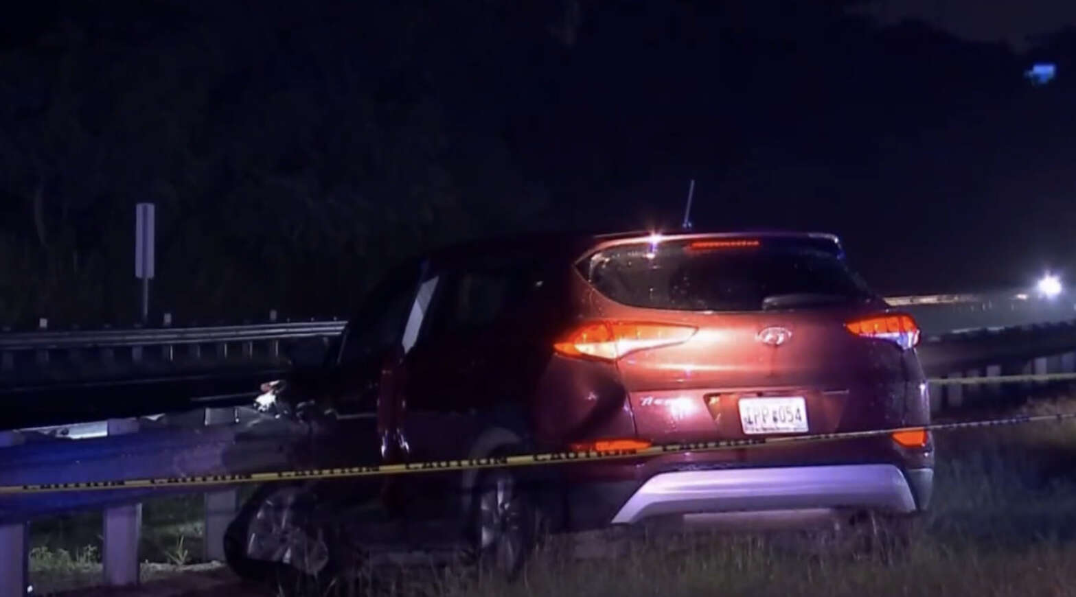 Muere hombre en medio de persecución y tiroteo por un auto hurtado