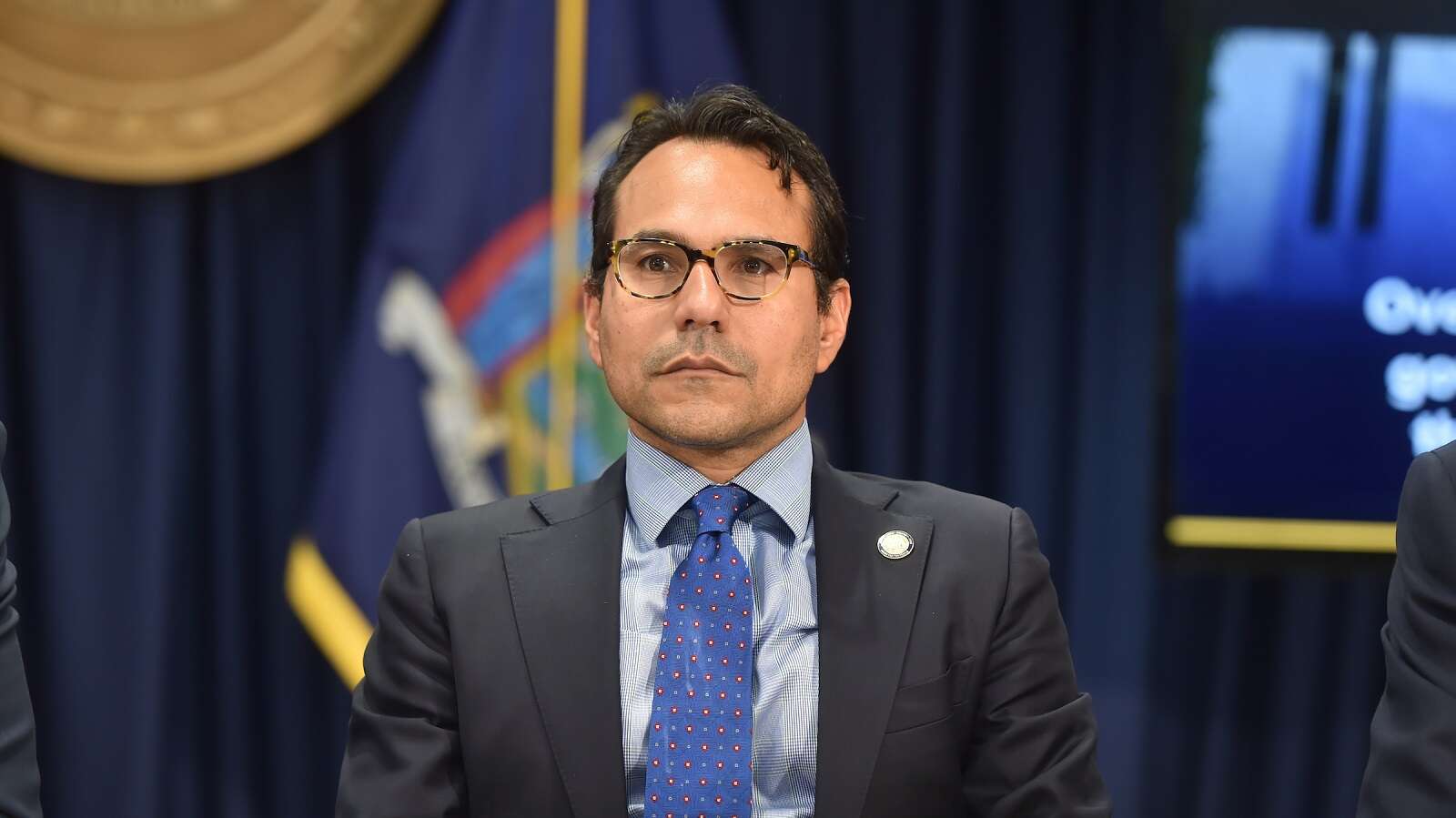 Nuevo director de Junta lo mismo cuadra presupuestos que maniobra el poder político