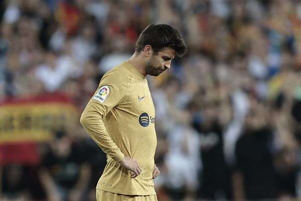 Gerard Piqué anuncia su retiro del fútbol