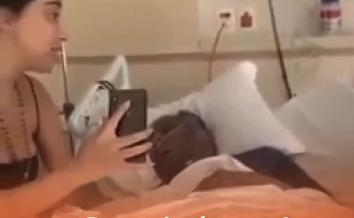 Filtran conmovedoras imágenes de Pelé en una videollamada
