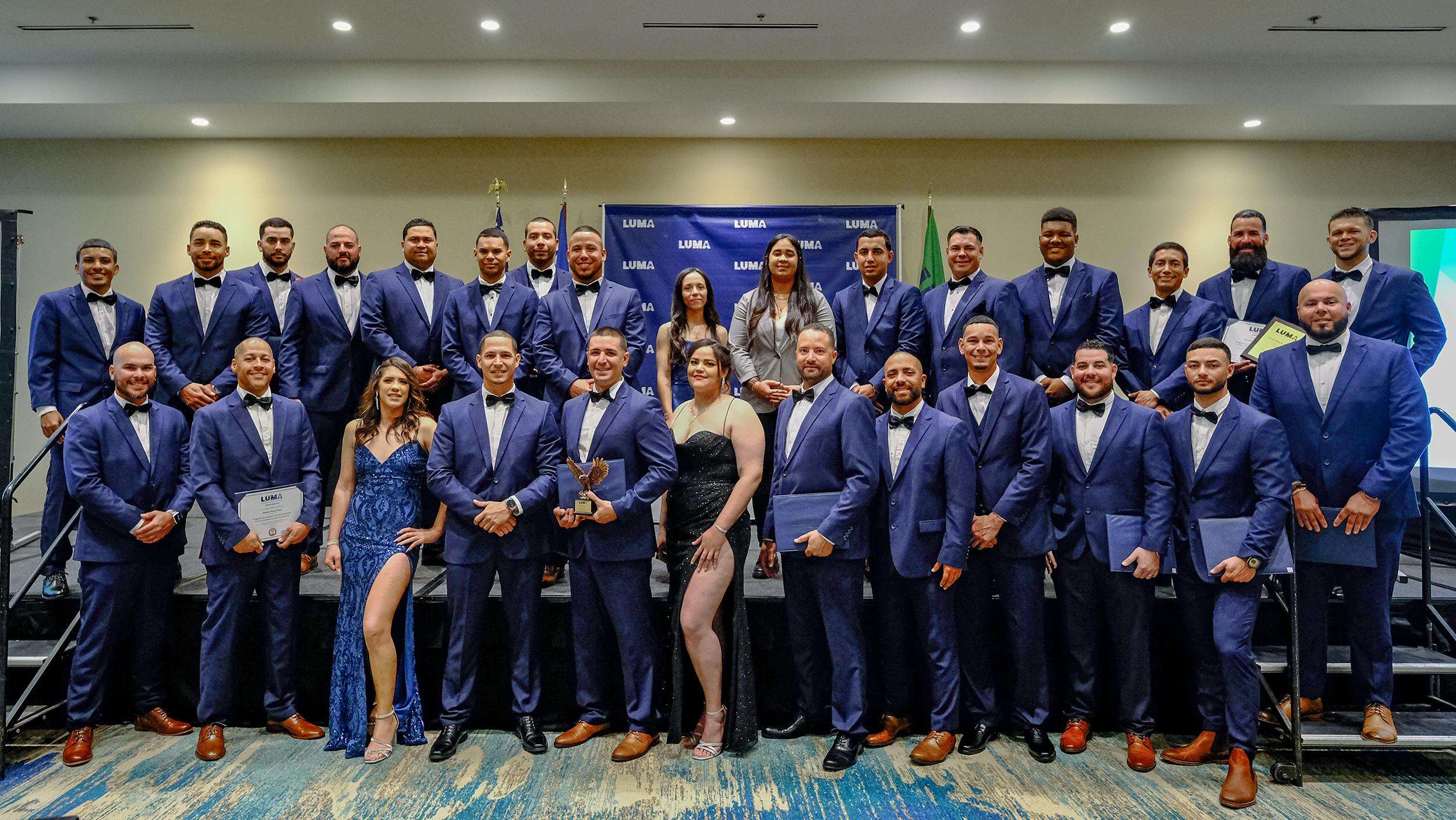 LUMA College gradúa a 27 celadores y cuatro celadoras