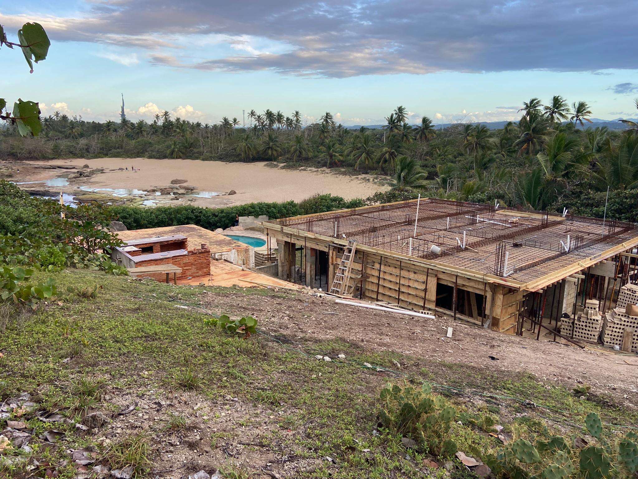 Paralizan construcción en reserva natural Cueva del Indio, en Arecibo