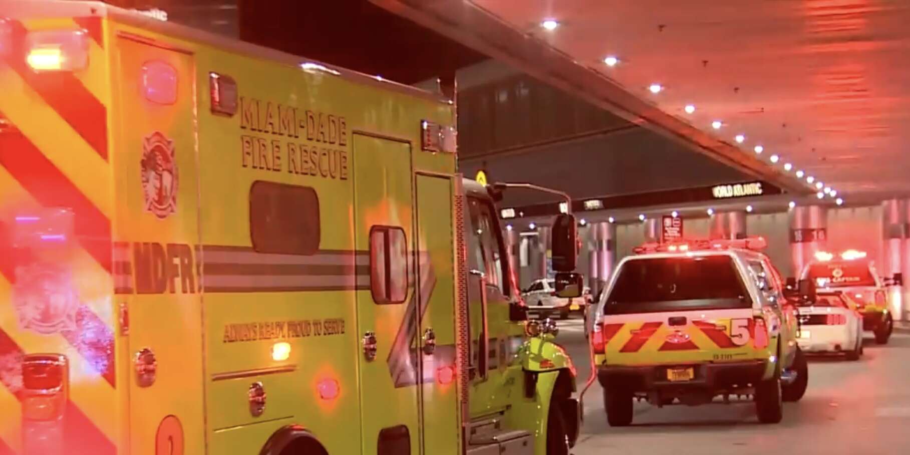 Vuelo que salió del LMM aterrizó de emergencia en Miami
