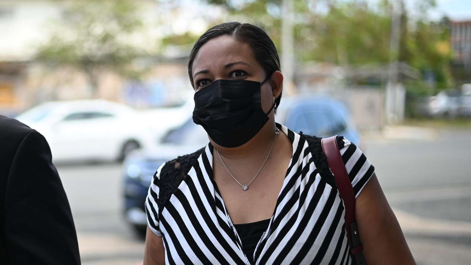 Acusada por malversación millonaria en Mayagüez comparece como víctima del delito