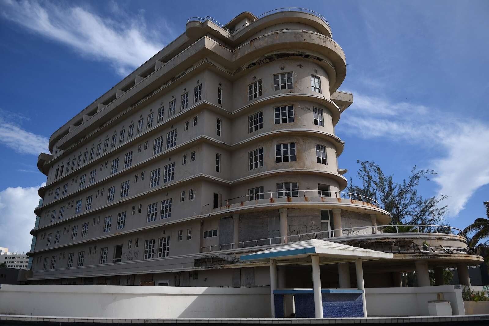 Municipio de San Juan firma contrato de arrendamiento con dueños del Normandie