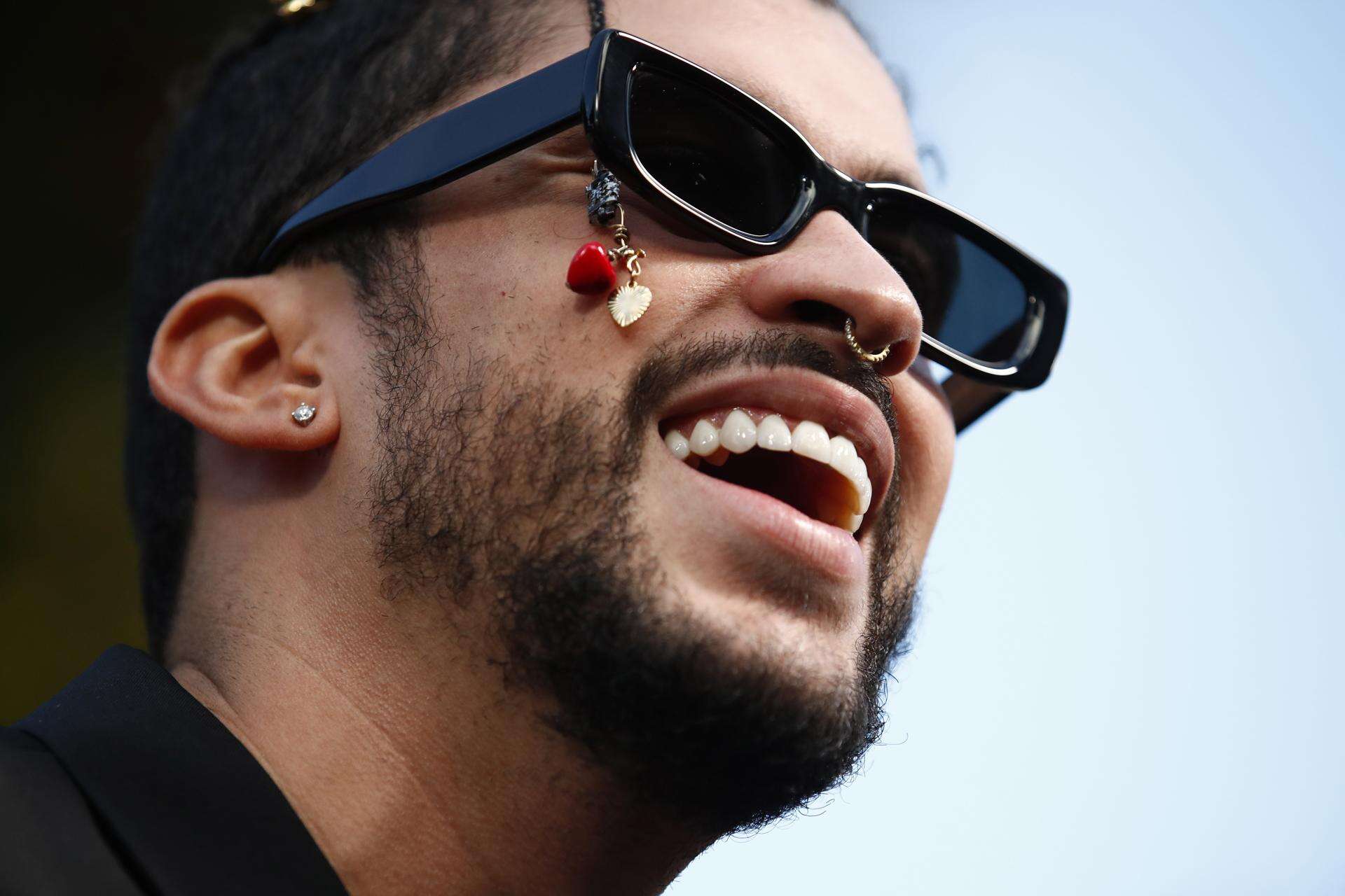 Bad Bunny recibirá un premio honorífico por su activismo por el LGBTQ