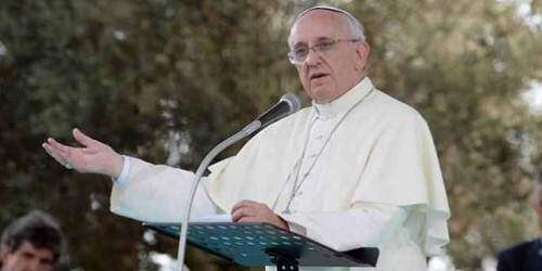 Internado el Papa Francisco en un hospital en Roma