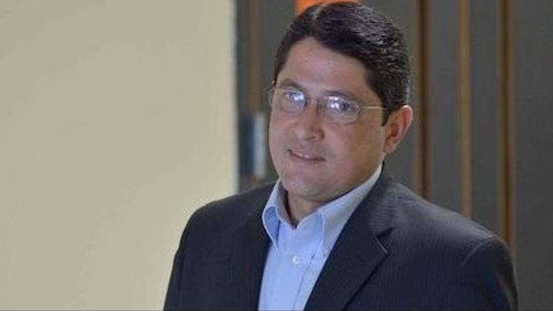 Vázquez Garced acuerda pagar $10,000 cada 6 meses a Contralor Electoral