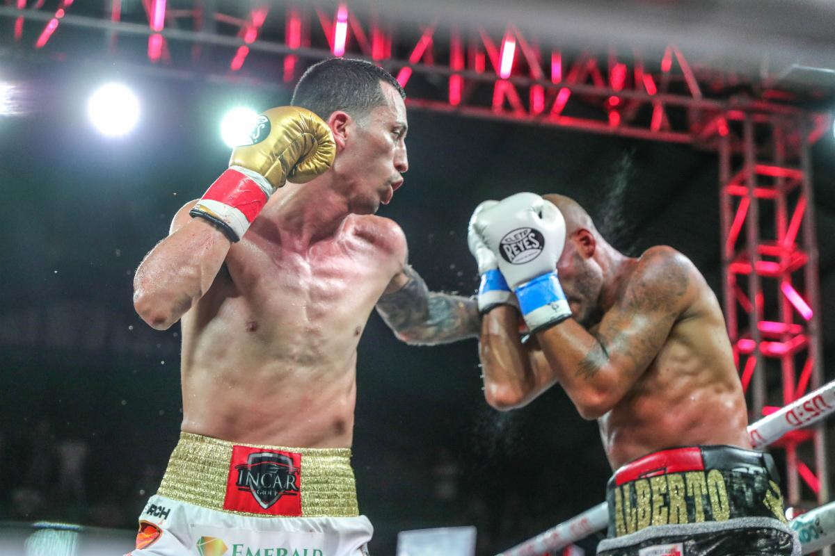 Bryan Chevalier desarma a Alberto ‘El Transformer’ Mercado